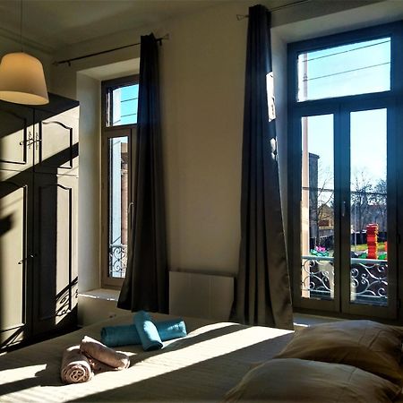 Le Cours Foucault - 3 Appartements - 8 Couchages มงโตบ็อง ภายนอก รูปภาพ