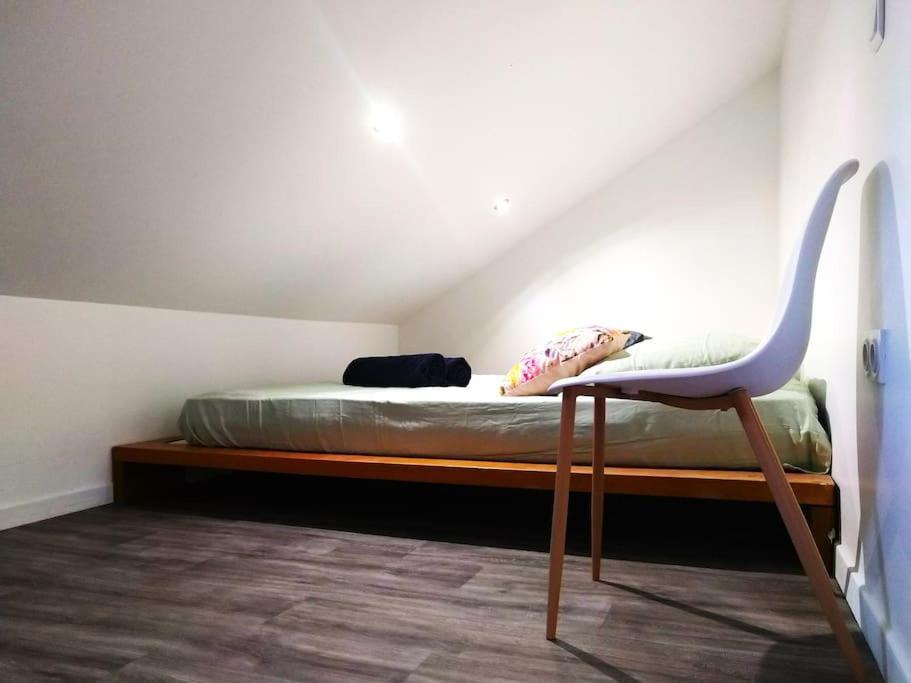 Le Cours Foucault - 3 Appartements - 8 Couchages มงโตบ็อง ภายนอก รูปภาพ